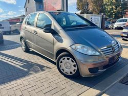 Grau Gebraucht 2006 Mercedes A180 Classic Limousine | 2.100 € (Guter Preis)