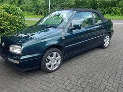 Grün Gebraucht 1996 VW Golf Cabriolet Classicline Cabrio | 6.100 € (Teuer)