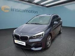 Grau Gebraucht 2022 BMW 218 Gran Tourer Van / Kleinbus | 24.599 € (Teuer)