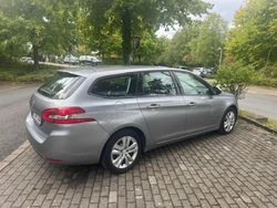 Grau Gebraucht 2016 Peugeot 308 Kombi | 6.800 € (Guter Preis)