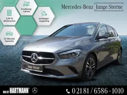 Mountaingrau metallic Gebraucht 2024 Mercedes B200 Progressive Van / Kleinbus | 35.420 € (Teuer)