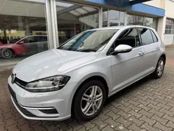 Weiss Gebraucht 2017 VW Golf VII Allstar Limousine | 14.000 € (Fairer Preis)
