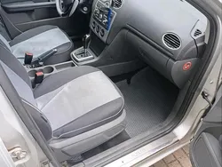 Grau Gebraucht 2006 Ford Focus Kombi | 1.700 € (Guter Preis)