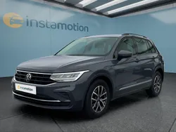 Grau Gebraucht 2022 VW Tiguan SUV | 25.599 € (Superpreis)