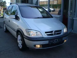 Grau Gebraucht 2001 Opel Zafira Van / Kleinbus | 1.500 € (Superpreis)