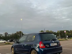 Blau Gebraucht 2001 Renault Clio II R.S. Kleinwagen | 8.000 €