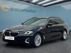 Gebraucht 2023 BMW 530e Luxury Line Kombi | 37.949 € (Fairer Preis)