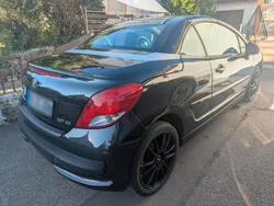 Schwarz Gebraucht 2010 Peugeot 207 CC Cabrio | 3.888 € (Fairer Preis)