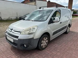 Gris aluminium Gebraucht 2010 Citroën Berlingo Van / Kleinbus | 3.490 € (Fairer Preis)