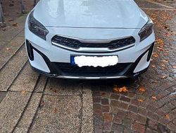 Weiß Gebraucht 2022 Kia XCeed Vision SUV | 21.490 € (Fairer Preis)