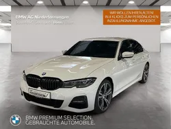 Weiß Gebraucht 2022 BMW 330 Shadowline Limousine | 40.999 € (Etwas zu teuer)