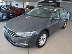Grau Gebraucht 2021 VW Passat Business Kombi | 21.596 € (Fairer Preis)