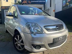 Silber Gebraucht 2006 Opel Meriva Edition Van / Kleinbus | 4.990 € (Etwas zu teuer)
