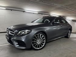 Grau Gebraucht 2016 Mercedes E220 AMG line Limousine | 27.900 € (Teuer)