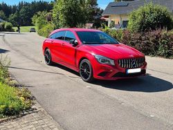 Rot Gebraucht 2016 Mercedes CLA200 Shooting Brake AMG Kombi | 15.500 € (Guter Preis)
