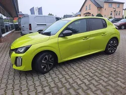Gelb Gebraucht 2024 Peugeot 208 Allure Kleinwagen | 20.990 € (Teuer)