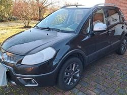 Schwarz Gebraucht 2012 Fiat Sedici Lounge SUV | 5.899 € (Fairer Preis)