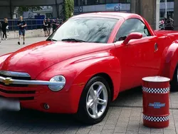 Rot Gebraucht 2003 Chevrolet SSR Cabrio | 28.000 €