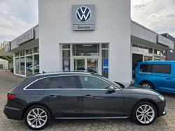 Grau Gebraucht 2022 Audi A4 Sport Kombi | 25.990 € (Fairer Preis)