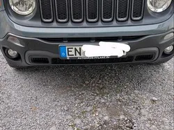 Grau Gebraucht 2015 Jeep Renegade Trailhawk SUV | 14.900 € (Fairer Preis)