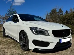 Weiß Gebraucht 2016 Mercedes CLA180 Shooting Brake AMG line Plus Kombi | 15.499 € (Fairer Preis)