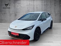 Weiß (glacial weiß metallic) Gebraucht 2024 Cupra Born VZ Kleinwagen | 43.936 € (Fairer Preis)
