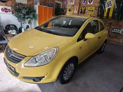 Gelb Gebraucht 2009 Opel Corsa Limousine | 1.750 € (Fairer Preis)