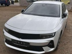 Kristall silber Gebraucht 2024 Opel Astra Limousine | 24.860 € (Fairer Preis)