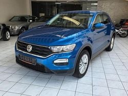 Ravennablau Gebraucht 2018 VW T-Roc Basis SUV | 13.690 € (Fairer Preis)