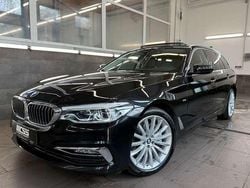 Black sapphire metallic (metallic) Gebraucht 2018 BMW 540 Luxury Line Kombi | 20.988 € (Guter Preis)