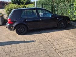 Schwarz Gebraucht 2003 VW Golf IV Limousine | 950 € (Superpreis)