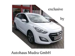 Weiß Gebraucht 2017 Hyundai i30 Trend Kombi | 11.999 € (Fairer Preis)