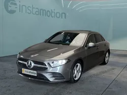 Grau Gebraucht 2019 Mercedes A220 Premium Limousine | 29.050 € (Fairer Preis)
