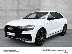 Carraraweiß Gebraucht 2021 Audi Q8 Ambiente SUV | 61.820 € (Teuer)