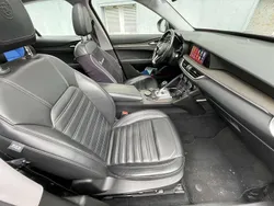 Gebraucht 2017 Alfa Romeo Stelvio Super SUV | 24.500 € (Teuer)