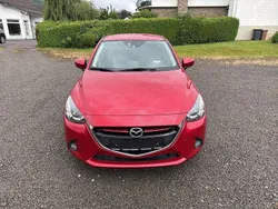 Rot Gebraucht 2015 Mazda 2 Sports-Line Limousine | 12.790 € (Etwas zu teuer)