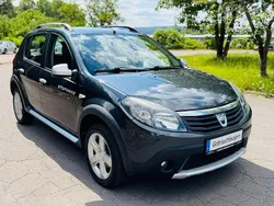 Grau Gebraucht 2012 Dacia Sandero Stepway Kleinwagen | 5.490 € (Fairer Preis)