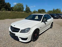 Weiß Gebraucht 2012 Mercedes C63 AMG AMG Limousine | 34.499 € (Fairer Preis)