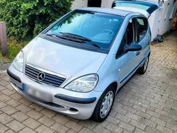 Silber Gebraucht 2002 Mercedes A160 Kleinwagen | 2.777 €