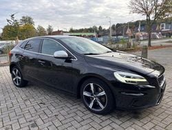 Schwarz Gebraucht 2019 Volvo V40 R-Design Kombi | 11.900 € (Guter Preis)