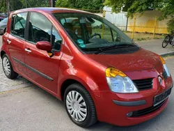 Rot Gebraucht 2005 Renault Modus Dynamique Van / Kleinbus | 3.490 € (Fairer Preis)