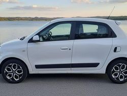 Weiß Gebraucht 2022 Renault Twingo Zen Kleinwagen | 10.500 € (Guter Preis)