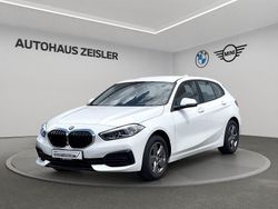 Alpinweiß uni Gebraucht 2024 BMW 118 Advantage Kleinwagen | 23.740 € (Fairer Preis)