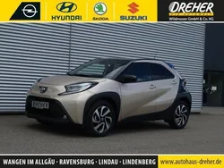 Beige Gebraucht 2024 Toyota Aygo Style Kleinwagen | 17.690 € (Etwas zu teuer)