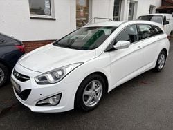 Weiß Gebraucht 2013 Hyundai i40 Edition Kombi | 6.990 € (Fairer Preis)