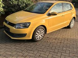 Gelb Gebraucht 2010 VW Polo Kleinwagen | 2.450 € (Fairer Preis)