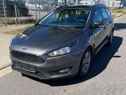 Grau Gebraucht 2018 Ford Focus Business Edition Limousine | 11.999 € (Guter Preis)