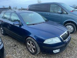 Blau Gebraucht 2007 Skoda Octavia Ambiente Kombi | 1.450 € (Superpreis)