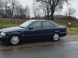 Blau Gebraucht 1999 Mercedes C180 Limousine | 5.000 € (Etwas zu teuer)