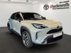 Grün Neu 2025 Toyota Yaris Cross Plus SUV | 37.999 € (Teuer)